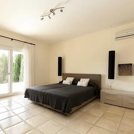Villa Cortez